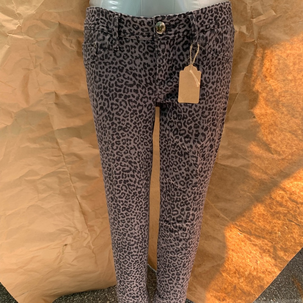 Express grey leopard jean legging